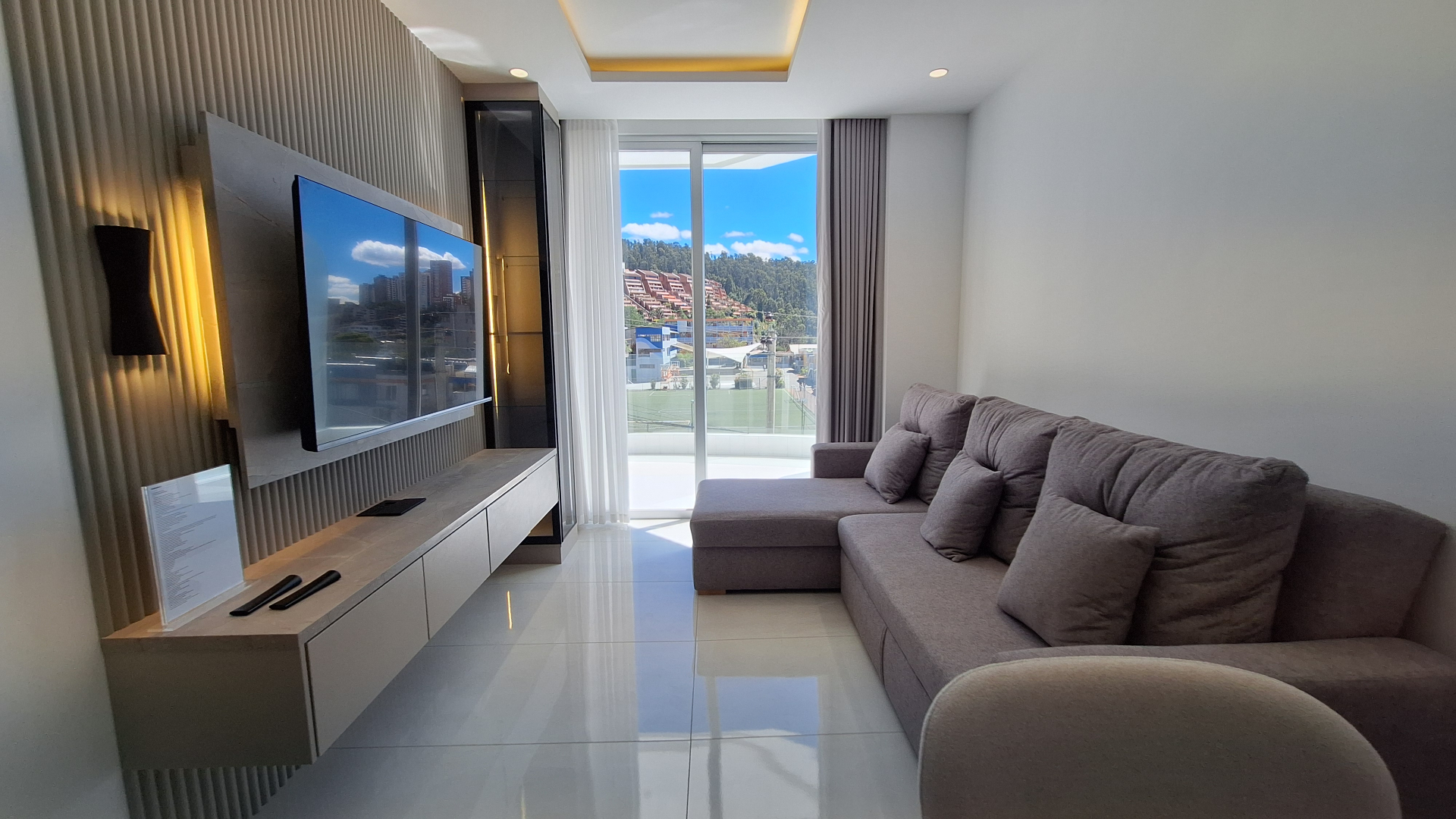 Diamond Design Suite 301B Granda Centeno — Granda Centeno, Quito